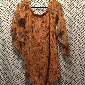 Super cute long shirt!